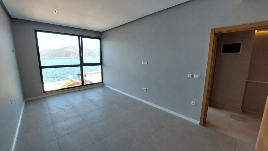 Prodaja, Kuća, 200m2 , KRAŠIĆI