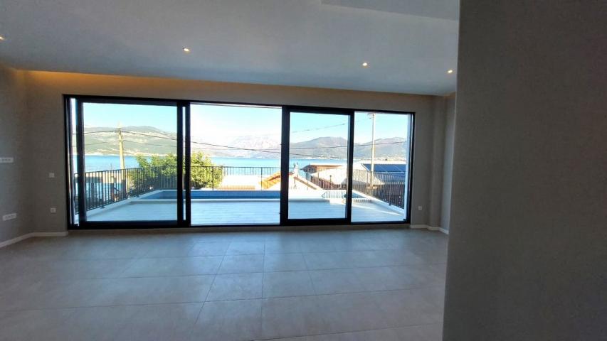 Prodaja, Kuća, 200m2 , KRAŠIĆI