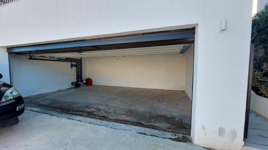 Prodaja, Kuća, 200m2 , KRAŠIĆI