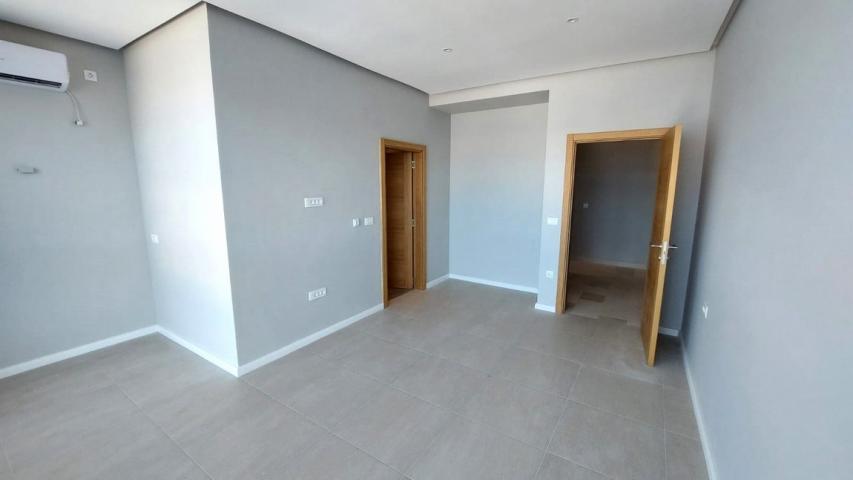 Prodaja, Kuća, 200m2 , KRAŠIĆI