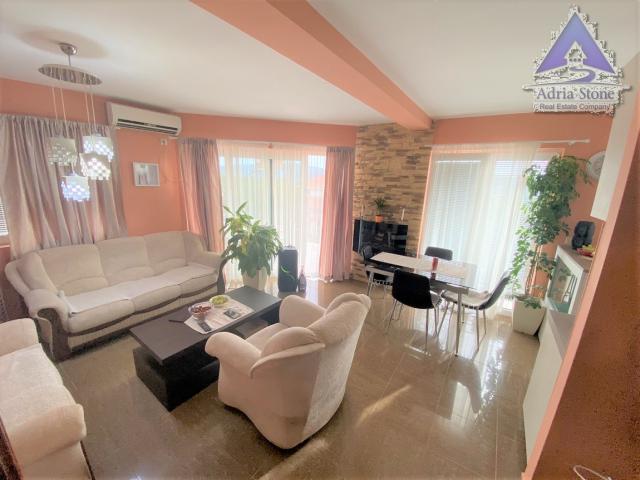 Prodaja, Stan, 80m2 , KAVAC
