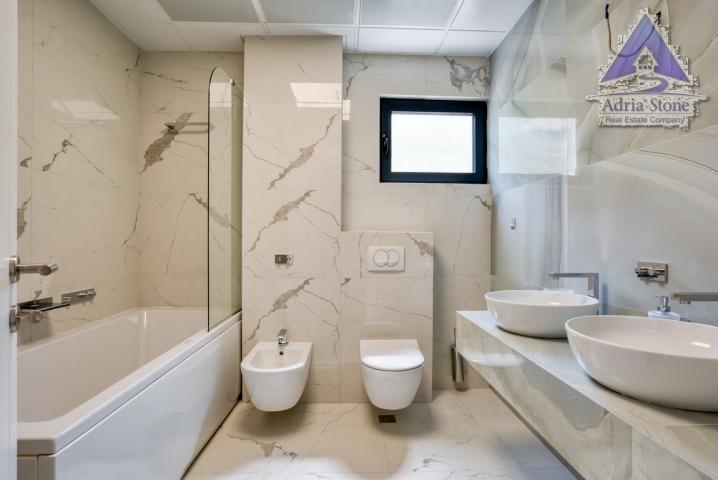 Prodaja, Kuća, 450m2 , TUDOROVICI