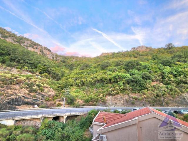 Izdavanje, Stan, 40m2 , Budva