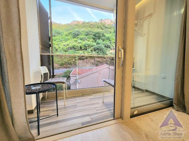 Izdavanje, Stan, 40m2 , Budva