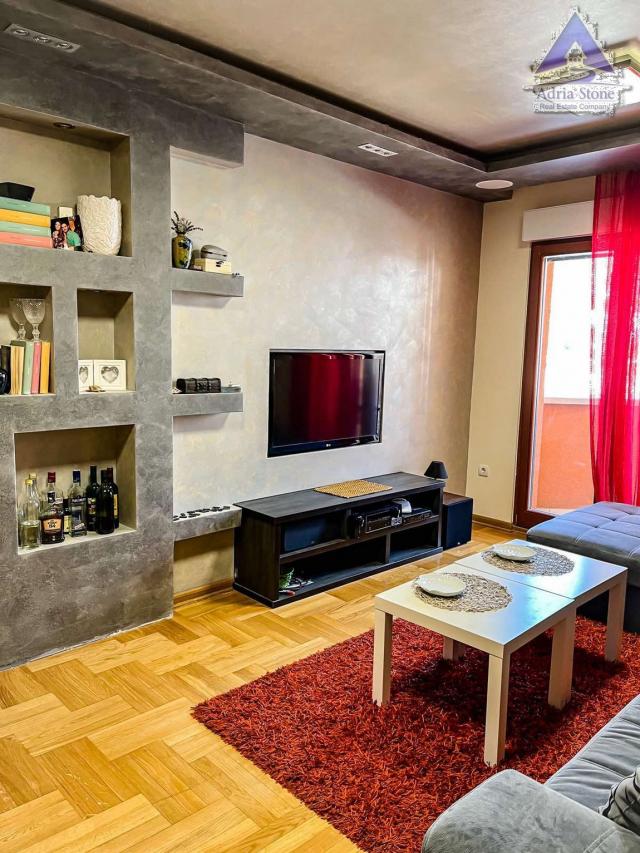 Izdavanje, Stan, 50m2 , Rozino