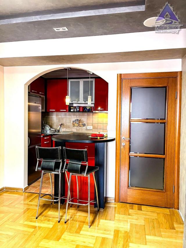 Izdavanje, Stan, 50m2 , Rozino