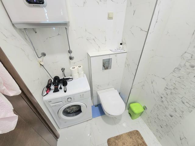 Izdavanje, Stan, 53m2 , Budva
