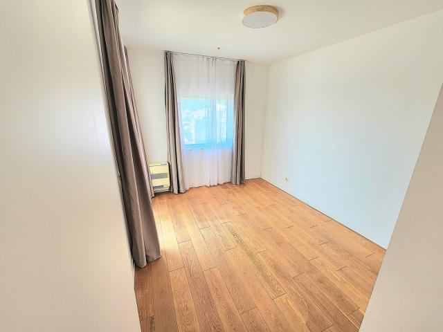 Prodaja, Stan, 104m2 , Budva