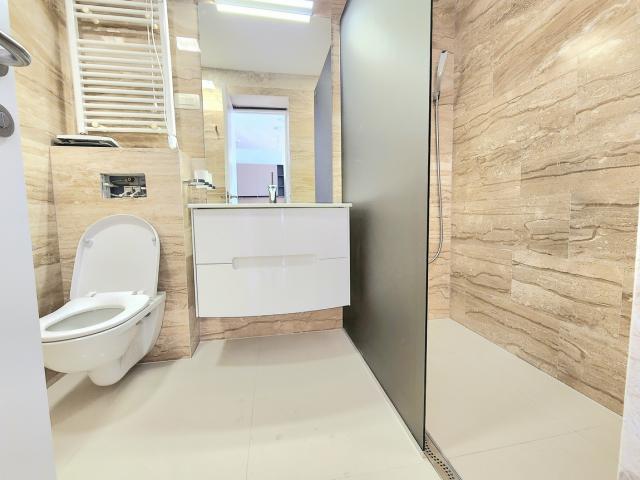 Prodaja, Stan, 104m2 , Budva