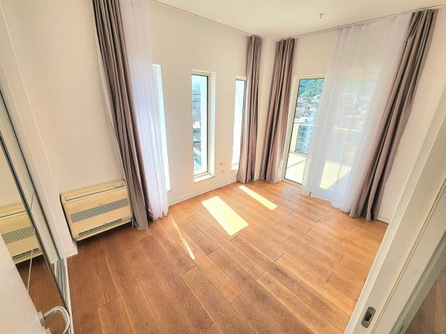 Prodaja, Stan, 104m2 , Budva