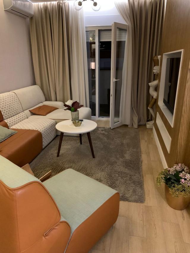 Izdavanje, Stan, 50m2 , Budva