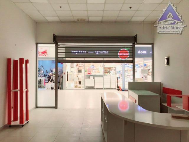 Prodaja, Poslovni prostor, 45m2 , Radanovići