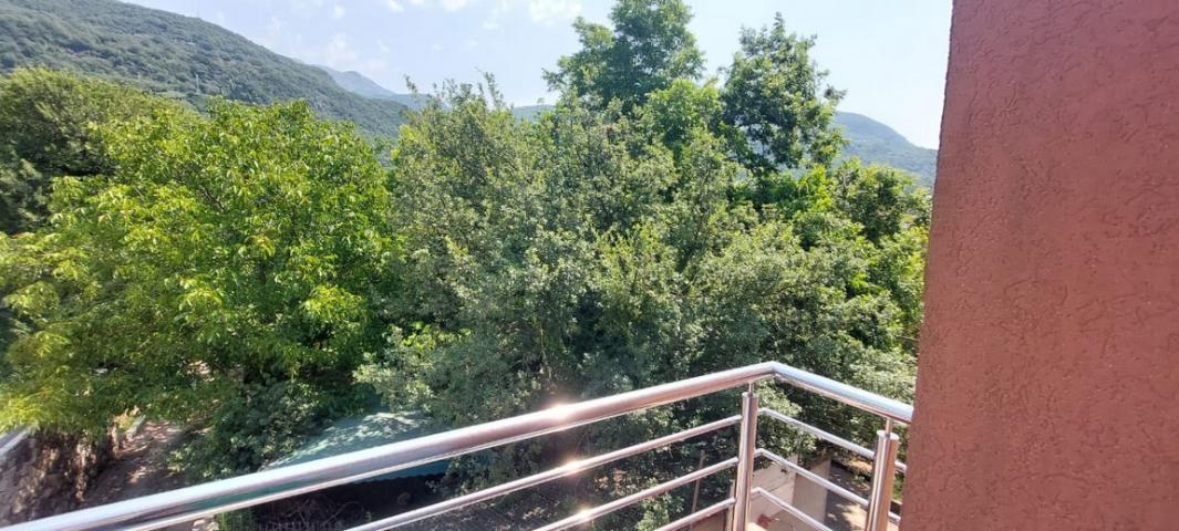 Prodaja, Stan, 128m2 , LASTVA