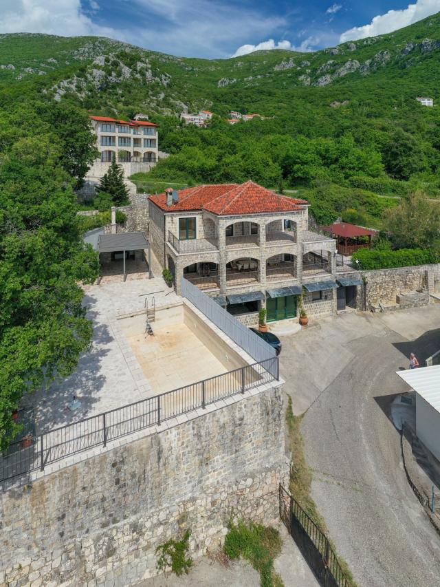 Prodaja, Kuća, 458m2 , KULJACE