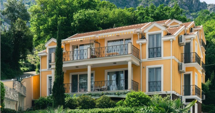 Prodaja, Stan, 178m2 , Kotor