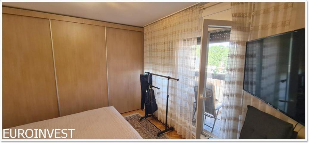5, 0 odlična lokacija, garaža 21m2, porodičan stan ID#1734