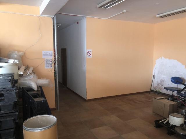 ZEMUN ALTINA 550m2 , 1750e