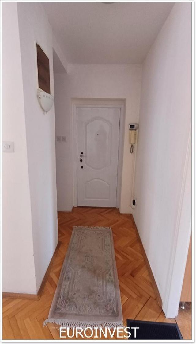 2, 0 namešten, komforan, 2 terase ID#1739