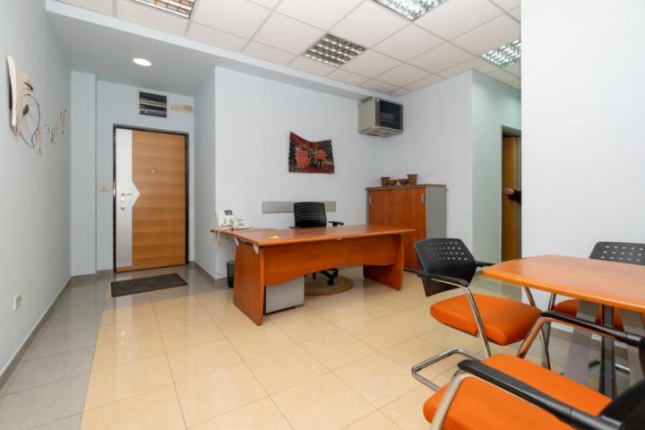 Poslovni prostor 78m2, Izdavanje, Podgorica