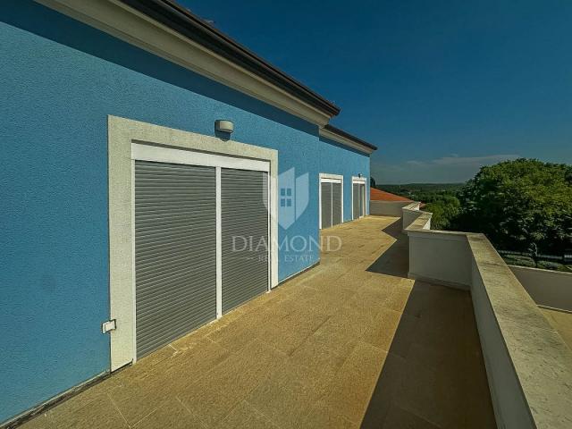 Novigrad, okolica, kuća sa 6 apartmana na 350m od mora