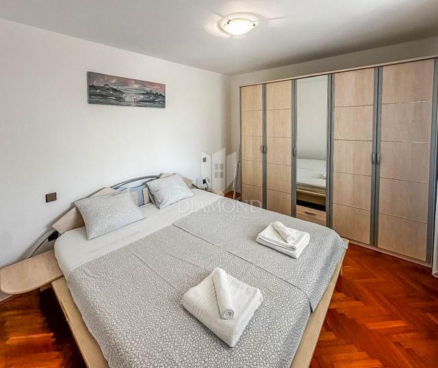 Novigrad, okolica, kuća sa 6 apartmana na 350m od mora