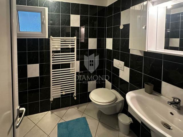 Novigrad, okolica, kuća sa 6 apartmana na 350m od mora