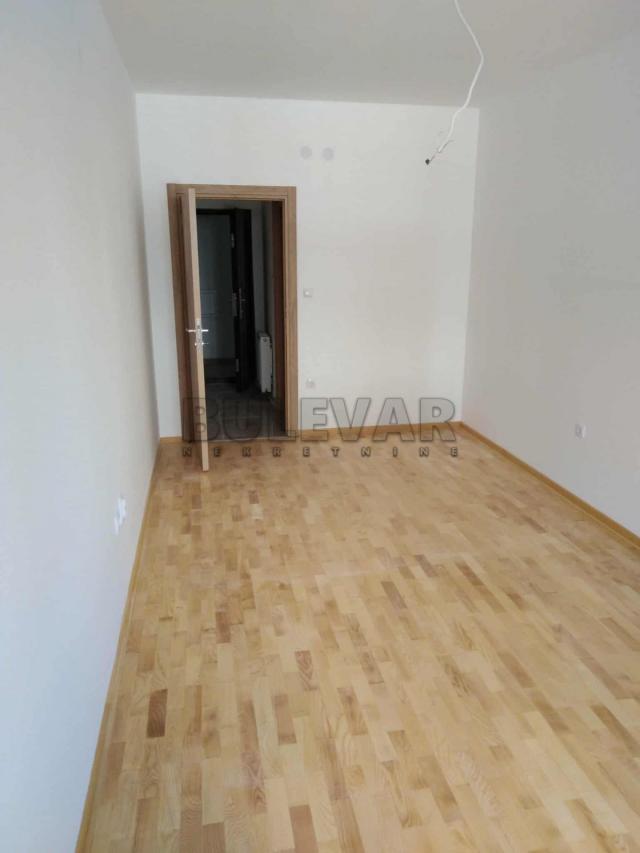 Izdaje se poslovni prostor u Zelengorskoj