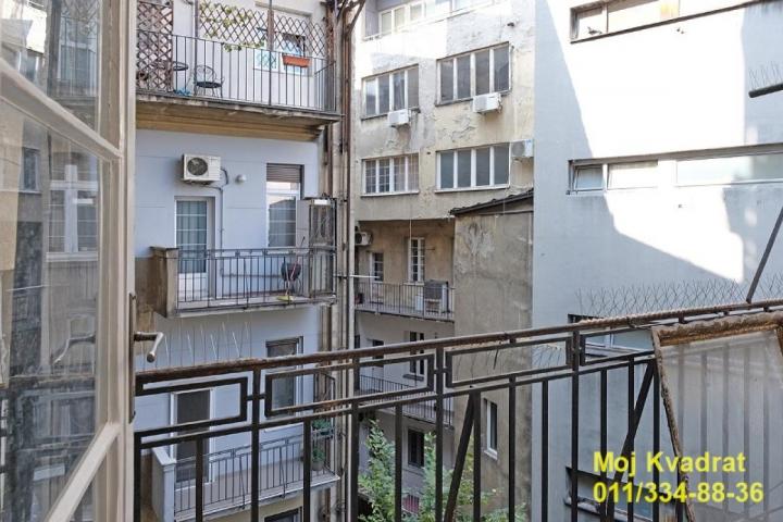 Stari grad, Trg Nikole Pašića - Dečanska, 128m2