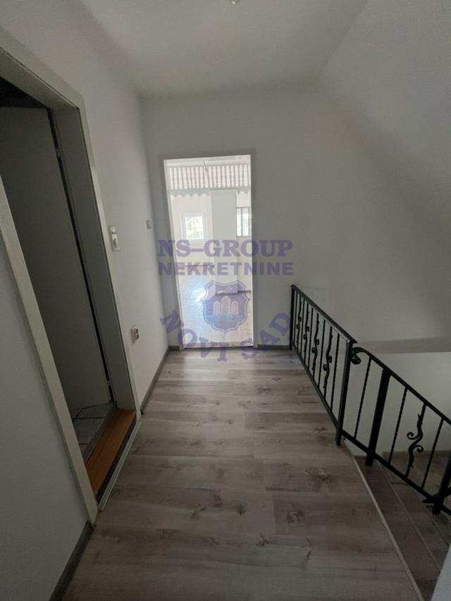 Porodična spratna kuća u Temerinu