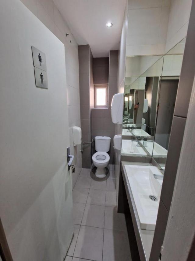Izdaje se renoviran 7. 0 salonac na Terazijama
