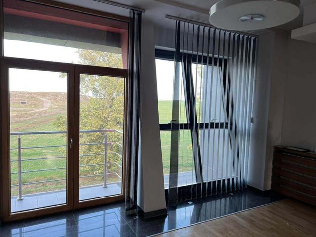 Izdavanje poslovno-skladišnog objekta Beograd – 2500m2, visoki regali, odlična lokacija