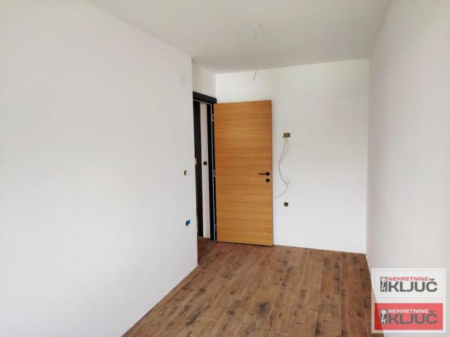 TEMERIN, 73 m2, TROSOBAN, NOV