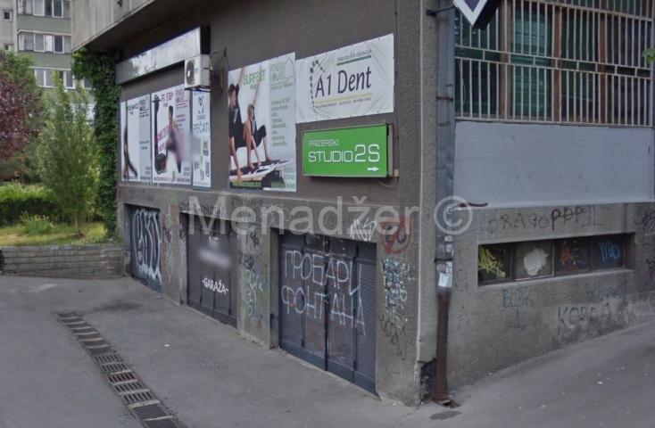 Kod Opstine NBG, garazno mesto