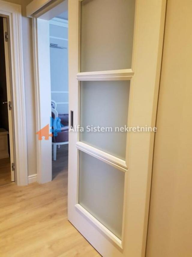 Izdavanje, Stan, Senjak