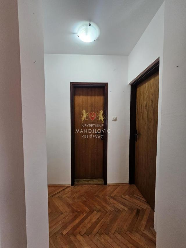 Dvoiposoban stan u V. Jurić
