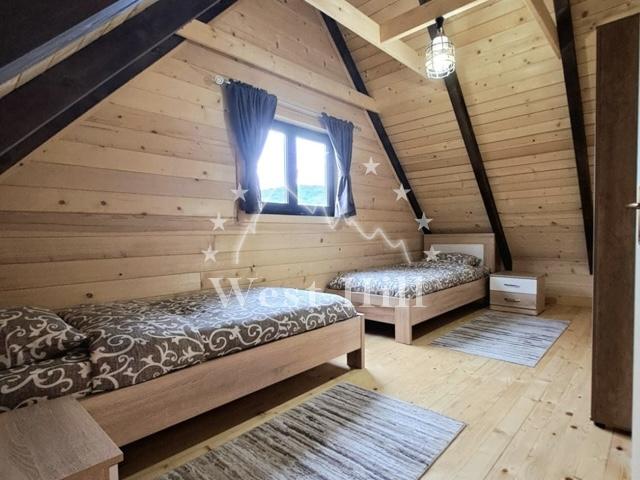 Nova kuća sa novim nameštajem u modernom stilu, Zaljevo