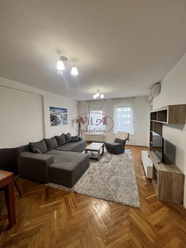 Novi Sad, Bul. Oslobođenja, Komforan Dvosoban Stan