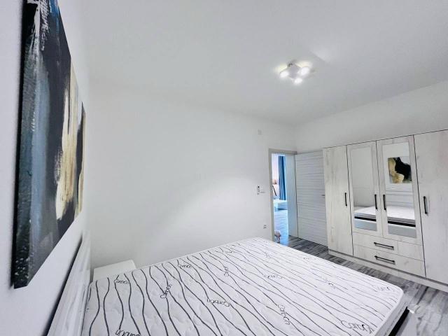 Prodaja, Stan, 55m2 , Tivat