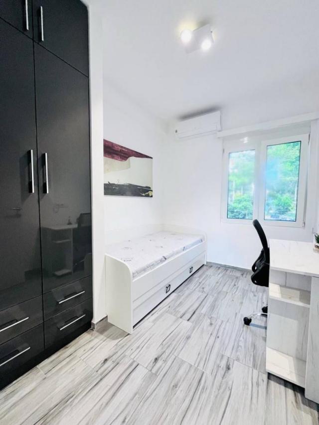 Prodaja, Stan, 55m2 , Tivat