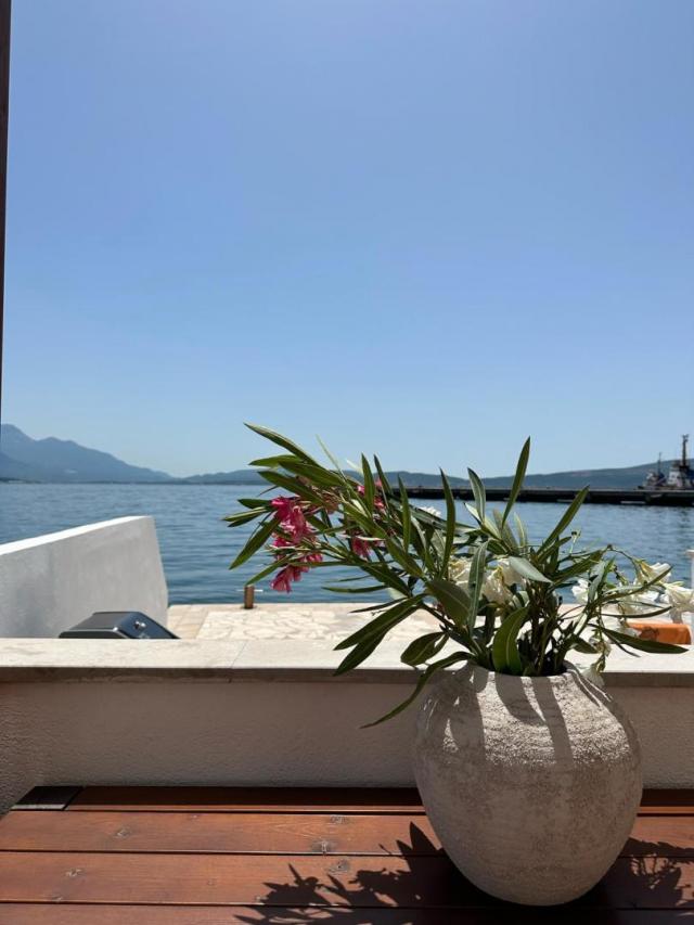 Prodaja, Kuća, 110m2 , Herceg Novi