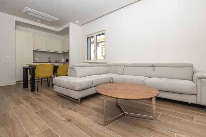 Prodaja, Stan, 62m2 , Tivat