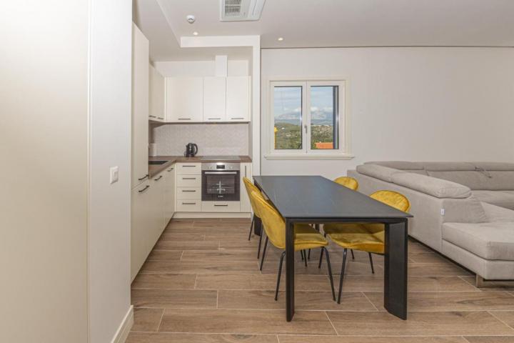 Prodaja, Stan, 62m2 , Tivat