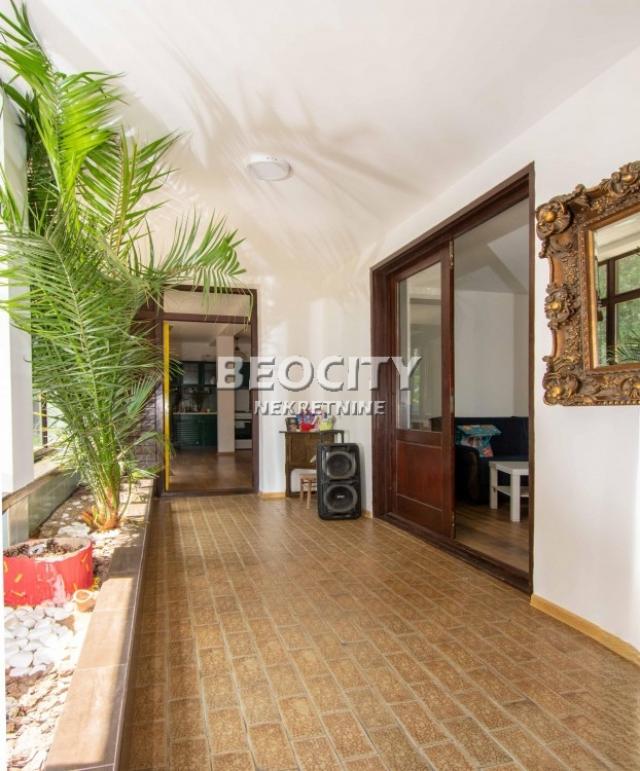 Palilula, Borča, Grgetečka , 5. 0, 180m2, 370000EUR +poslovni prostor (hala)