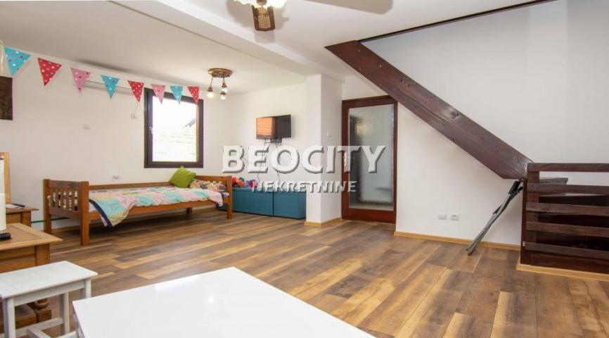 Palilula, Borča, Grgetečka , 5. 0, 180m2, 370000EUR +poslovni prostor (hala)