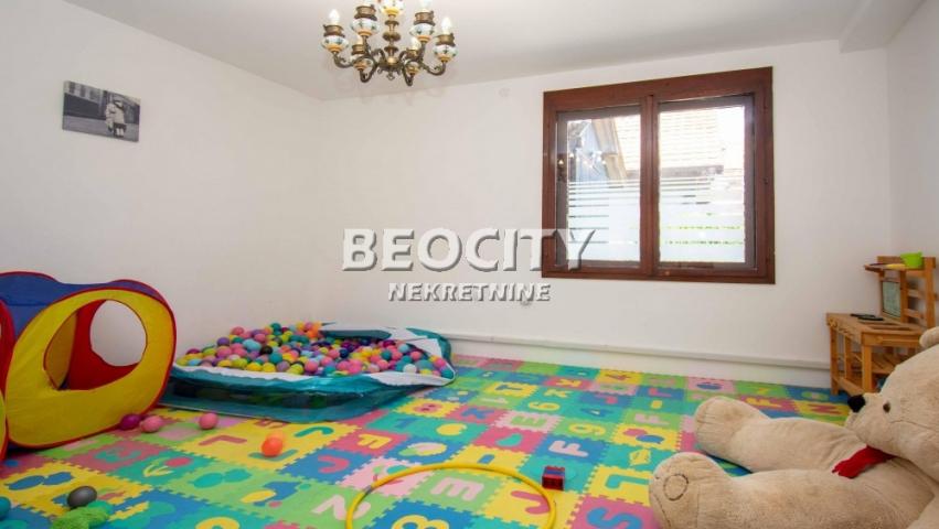 Palilula, Borča, Grgetečka , 5. 0, 180m2, 370000EUR +poslovni prostor (hala)