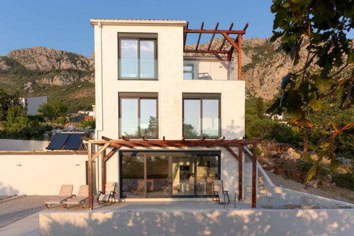 Prodaja, Kuća, 114m2 , Blizikuće