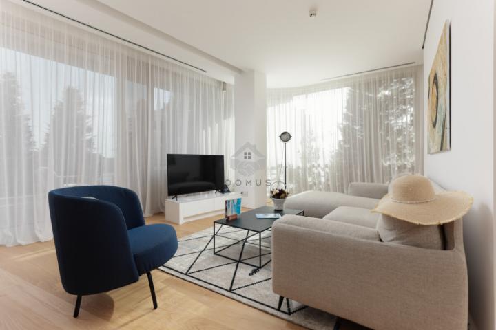 Trosoban luksuzan stan 214m2 sa pogledom na more, Dukley Gardens – Budva