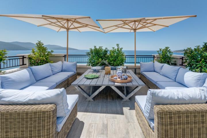 Jednosoban luksuzan stan 94m2 sa pogledom na more, Luštica Bay - Tivat