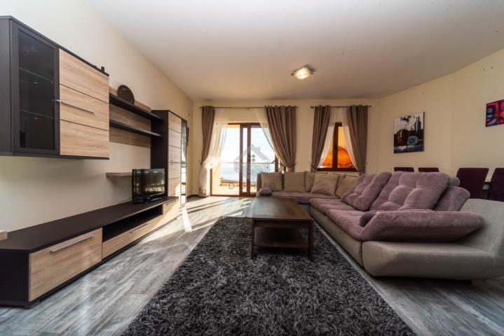 Jednosoban stan 91m2 sa pogledom na more + garaža, Bečići - Budva