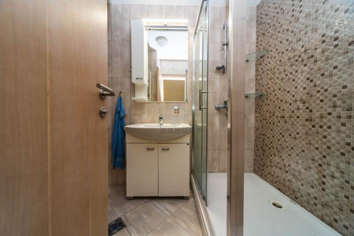 Jednosoban stan 91m2 sa pogledom na more + garaža, Bečići - Budva